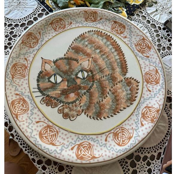 Vintage Rothwoman Handmade Pottery Cat platter plate 13.75